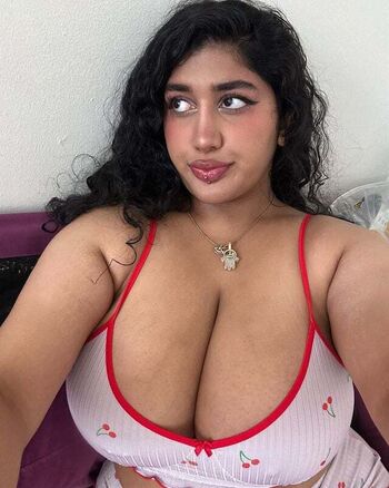 Full leaked Tanvi khalee private onlyfans photo