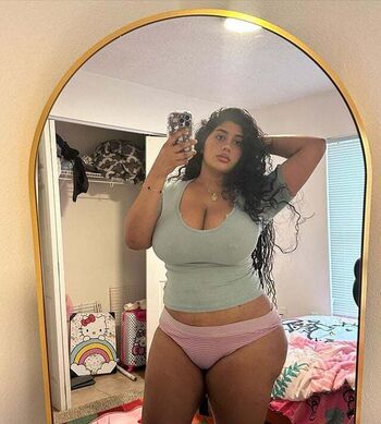 Full leaked Tanvikhaleel private onlyfans photo