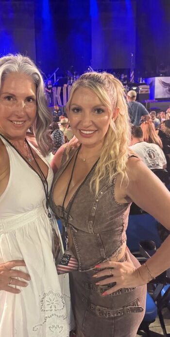 Full leaked Tanya truss private photo