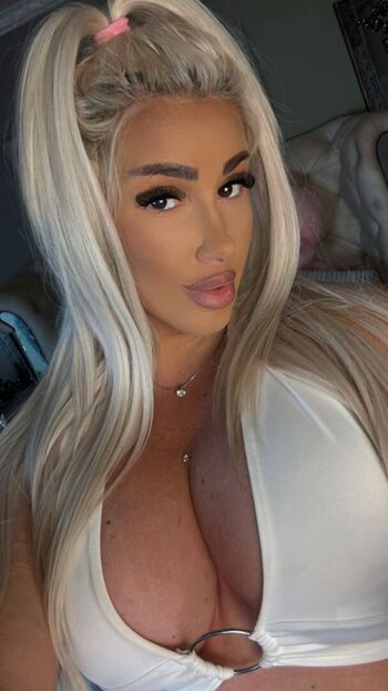 Full leaked Tanyamonro private onlyfans photo