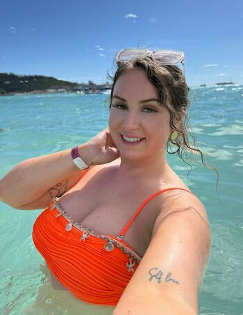 Full leaked Tara howlett private photo