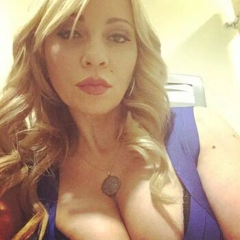 Full leaked Tara strong page private onlyfans photo