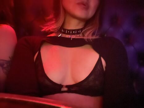 Full leaked Tarantunya private photo