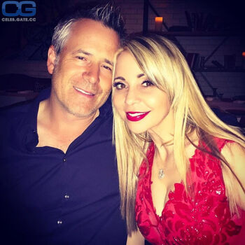 Full leaked Tarastrong private photo