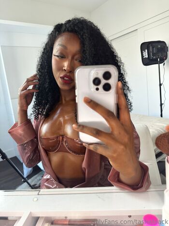 Full leaked Tashablack page private photo