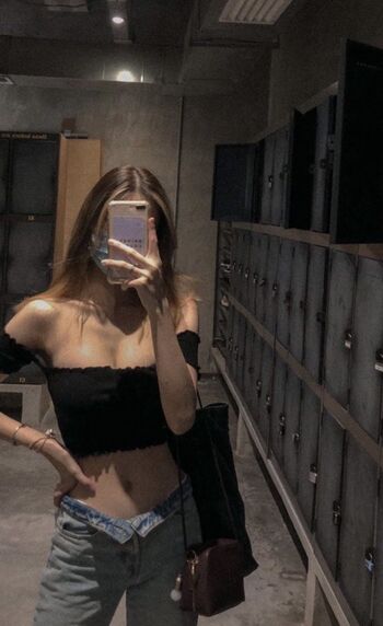 Full leaked Tashikiomi private onlyfans photo