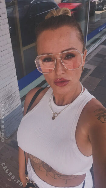 Full leaked Tati ink private photo