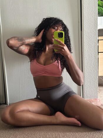 Full leaked Tattedpoodle private onlyfans photo