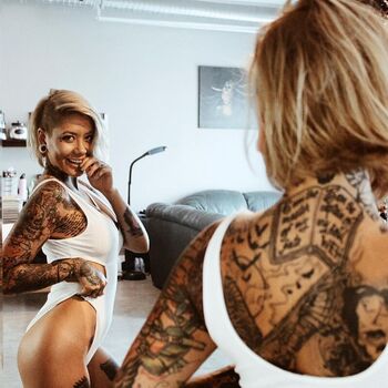 Full leaked Tattoo artists private photo