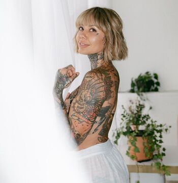 Full leaked Tattoo artists private photo