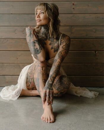 Full leaked Tattoo artists private photo