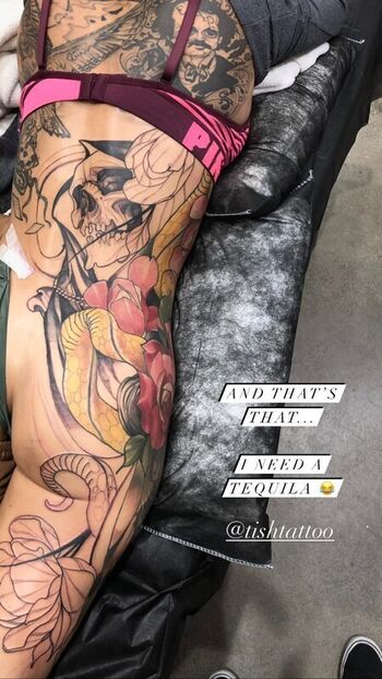 Full leaked Tattoo artists private photo