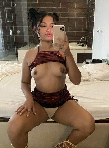 Full leaked Taty valle page private photo