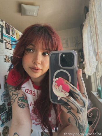 Full leaked Taydertot private onlyfans photo