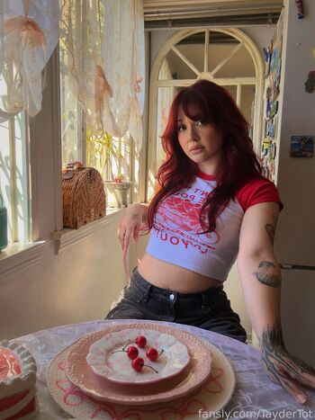 Full leaked Taydertot private onlyfans photo