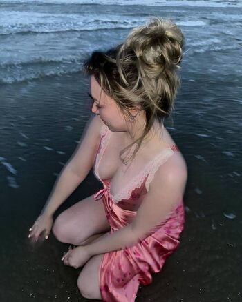 Full leaked Taylien page private onlyfans photo