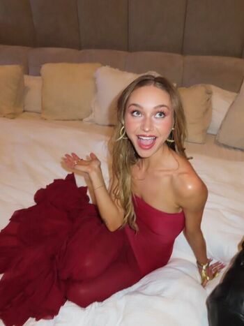 Full leaked Taylor hudson private photo