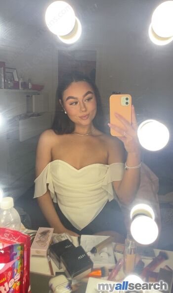 Full leaked Taylor lumsden private photo
