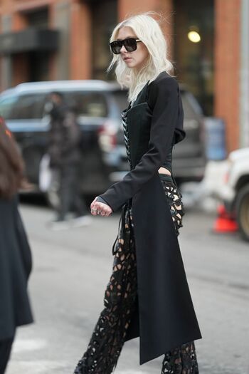 Full leaked Taylor momsen  page private onlyfans photo