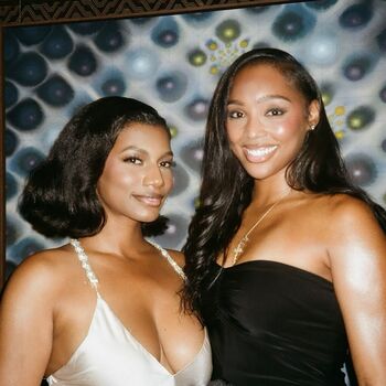 Full leaked Taylor rooks page private onlyfans photo