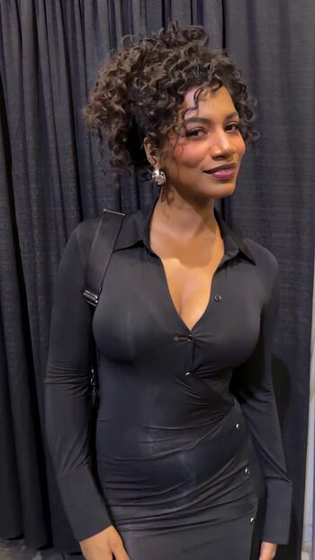 Full leaked Taylor rooks private photo