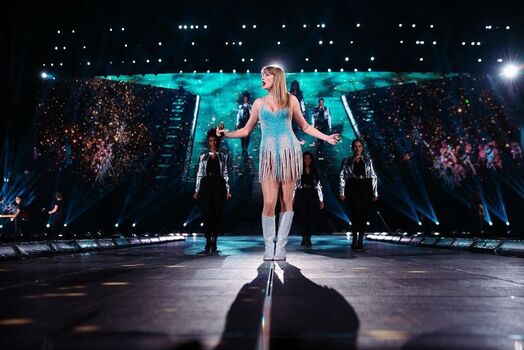 Full leaked Taylor swift private photo