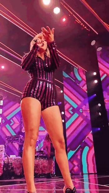 Full leaked Taylor swift page private photo