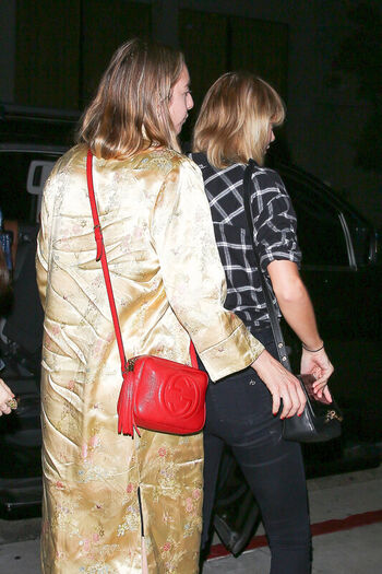 Full leaked Taylor swift page private photo