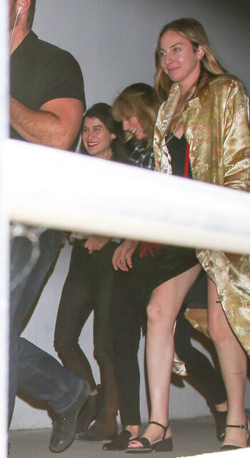 Full leaked Taylor swift page private photo