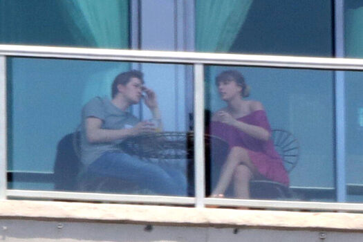 Full leaked Taylor swift  page private photo