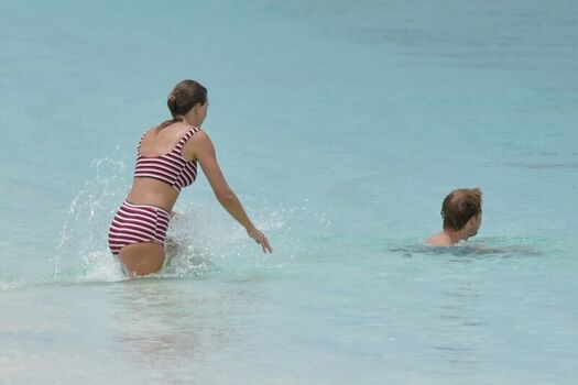 Full leaked Taylor swift  page private photo