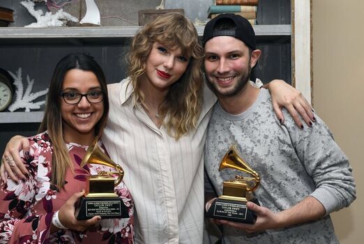 Full leaked Taylor swift page private photo