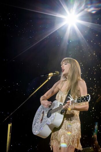 Full leaked Taylor swift  page private photo