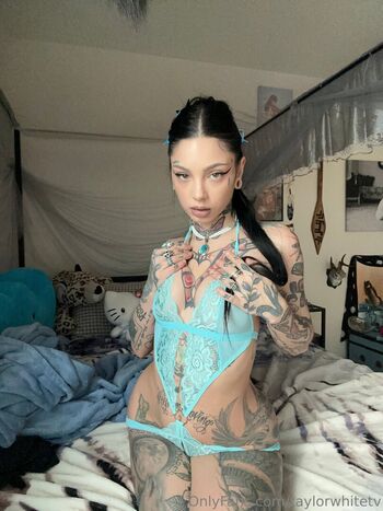 Full leaked Taylor white private photo