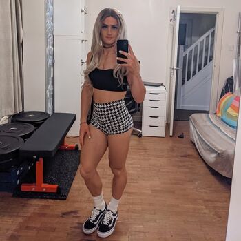 Full leaked Tayrosiee private photo