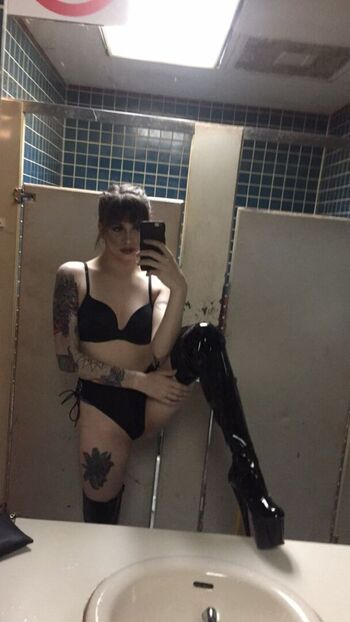 Full leaked Tazemen private onlyfans photo