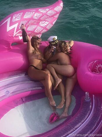 Full leaked Tbaby private onlyfans photo