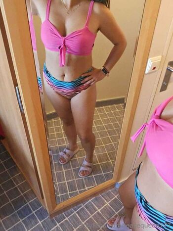 Full leaked Tease queen private photo