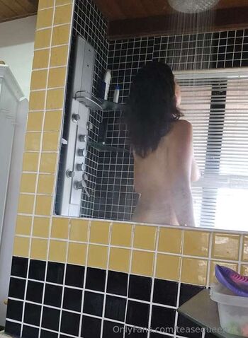 Full leaked Tease queen private photo