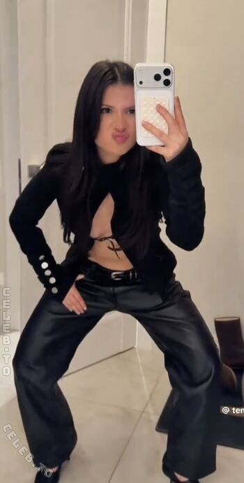 Full leaked Tenderlybae private photo
