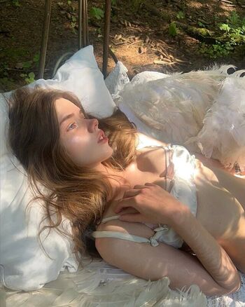 Full leaked Rosie velvet/ private photo