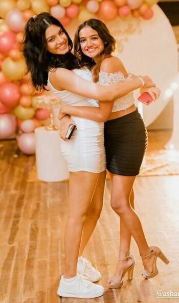 Full leaked Tessaar private onlyfans photo