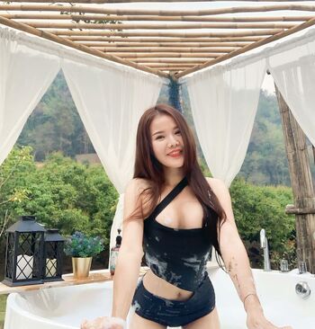 Thai Girls ????????