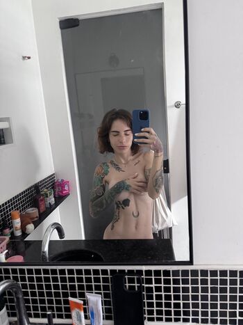 Full leaked Thata private photo