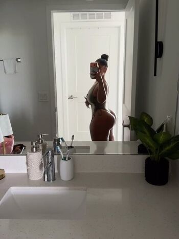 Full leaked Thatfreign private photo