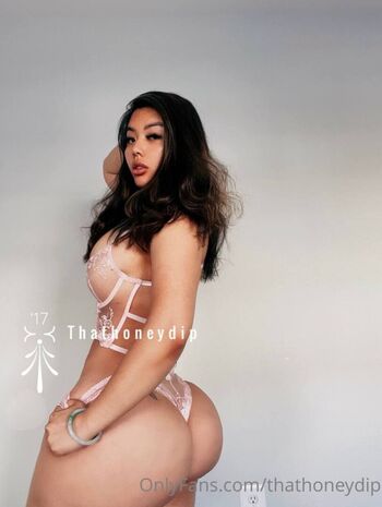 Full leaked Thathoneydip  page private onlyfans photo