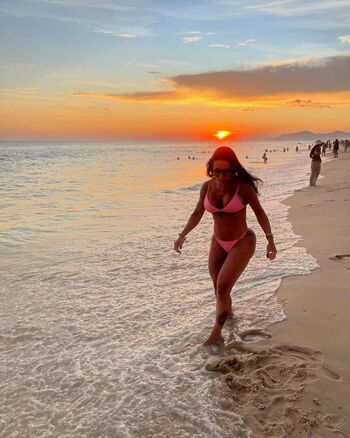 Full leaked Thatiane oliveira private onlyfans photo