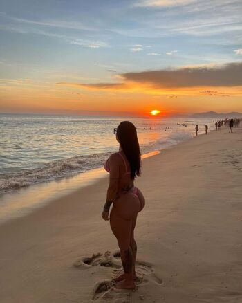 Full leaked Thatiane oliveira private onlyfans photo