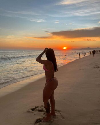 Full leaked Thatiane oliveira private onlyfans photo