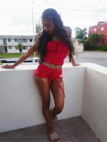 Full leaked Thatlaylaj private onlyfans photo